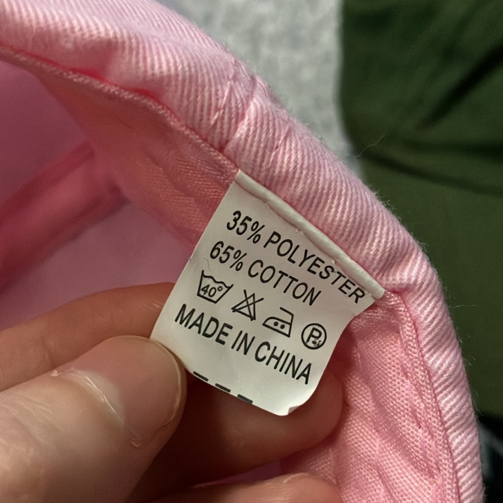 Light Pink Love Hand Hat 🧢 - Picture 5 of 5